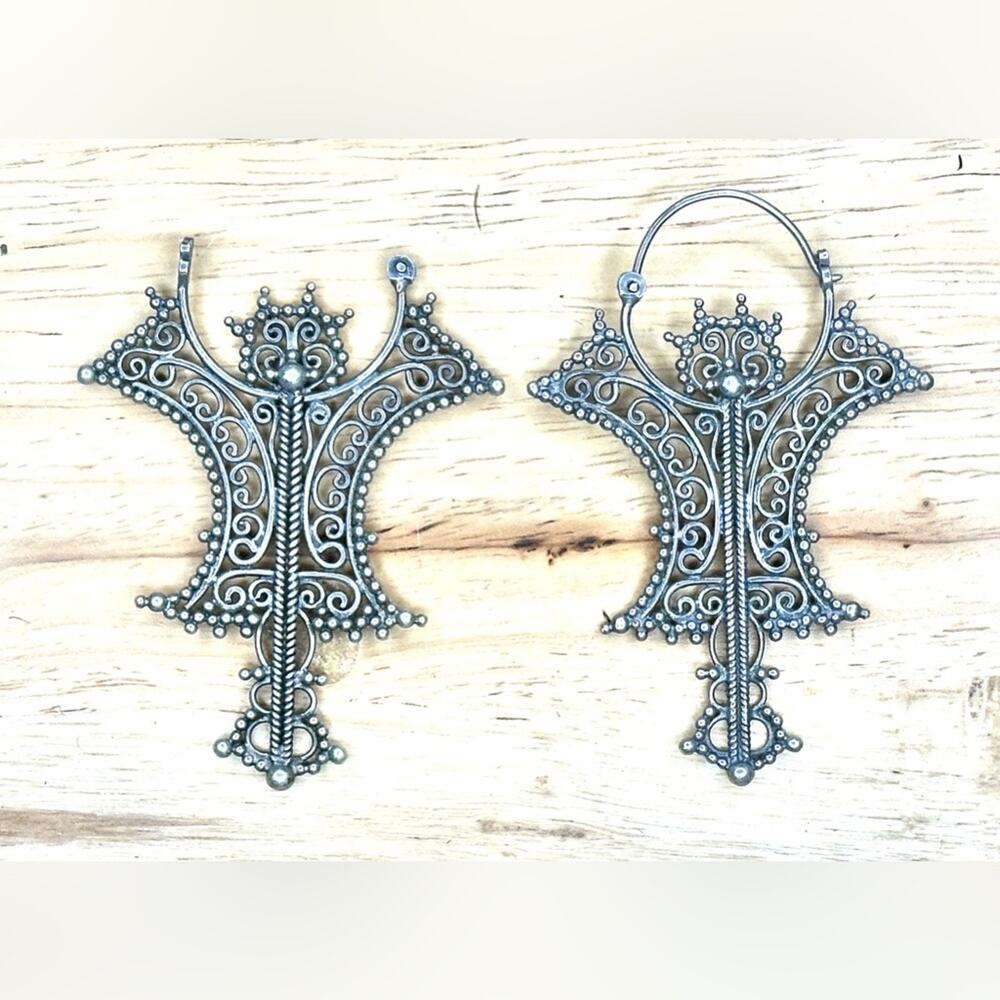 Rare Unique Vintage Authentic Tawapa Tribal Filigree Earrings Drop Hoop
